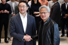 구광모·젠슨 황 회동 보름 만에…LG 경영진, 엔비디아 본사로 '총출동'