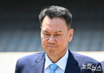 [속보]종합특검, 김명수 전 합참의장 기소…내란 중요임무 종사 혐의
