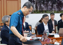 장윤기 사건에 조기 귀국한 경찰청장 대행…