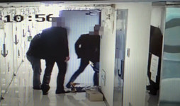 [단독]부당해고에 숙소 무단침입 지시…조폭미행 의혹도