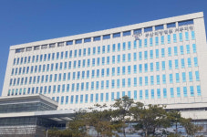 디저트 토핑에 '개미'…미슐랭 2스타 레스토랑에 법원 판단은[어텐션 뉴스]