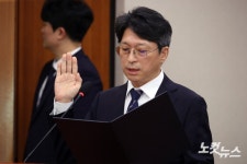 선서하는 홍지선 국토교통부 장관 후보자
