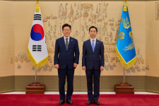 [속보]李대통령, 김지용 중수청장에 임명장…