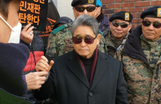 '5·18 북한군 개입설' 지만원 구속 기로…유포자 50여명 입건