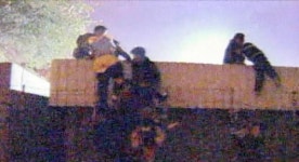 탈북자20명 베이징 한국총영사관 진입시도 13명 중국 경찰에 연행