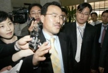철도公, 오일주식 65% SK등에 넘기려 했다