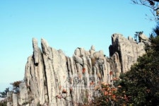 [조용섭의 산으路] 충남 홍성군 용봉산