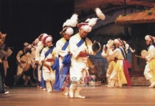 한바탕 놀다보면 복이 와르르…