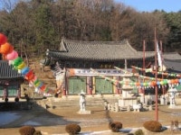 [서동철 전문기자의 비뚜로 보는 문화재] (32) 봉선사 큰법당