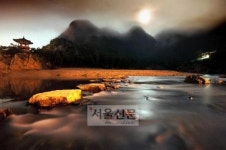 충북 황간 ‘한천 8경’ 백미 월류봉