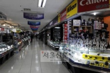 [휘청대는 실물경제] ‘환차손 직격탄’ 맞은 용산전자상가