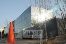 경기 문화메카 용인·파주는 전시회 중