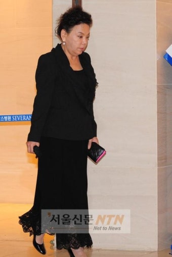 [NOW포토] 김수미, 침통한 표정으로 조문