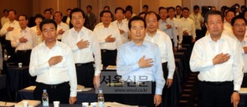 “호랑이 올까 무서워 토끼성 쌓는다”