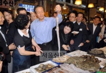 정대표 취임 첫날 민생행보