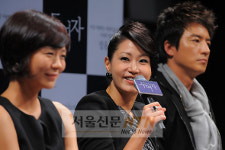 [NTN포토] 신은경 환한 미소 지으며