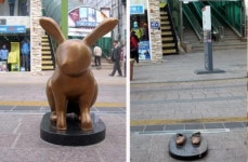발목만 남기고 처참히…부산영화제 동상 파손 누가?