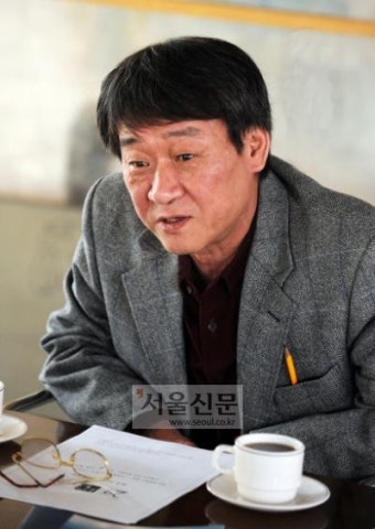 20주년 맞은 극단 ‘학전’  김민기 대표