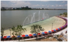 서울 도심서 즐기는 해변 ‘난지한강공원 강변물놀이장 개장’