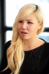 ‘나영이’ 곡 논란에 “나도 성폭행 피해자” 고백한 알리