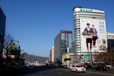 채널A ‘총각네 아채가게’ 전면광고 광화문 등장…제작비 1억 관심↑
