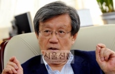 [김문이 만난사람] 한국역사 연구 40년 ‘새韓國史’ 펴낸 이태진 국사편찬위원장