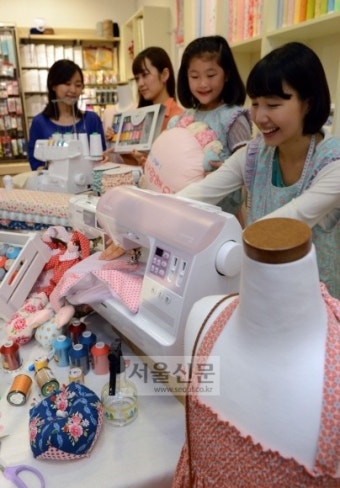 “바느질 DIY로 불황 이기세요”