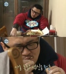 데프콘 마늘통닭 먹방, 전주 물짜장에 이은 마늘통닭 그 맛은?