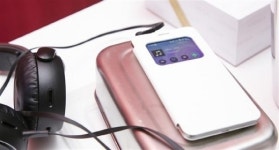 ‘평범한 껍데기’는 가라… 스마트폰 커버의 진화