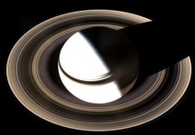 NASA, 햇빛 안 비치는 ‘토성의 이면(裏面)’ 최초 공개