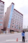 오피스텔 붕괴 우려…아산테크노밸리 내 신축 건물 공사중 한쪽으로 무너져