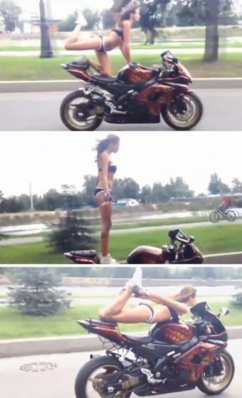 아슬아슬한 오토바이 묘기 부리는 비키니 미녀
