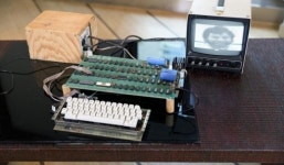 애플 첫 컴퓨터 ‘Apple-1’ 무려 9억 5000만원 낙찰