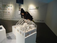 집에 사는 삶 집을 사는 삶