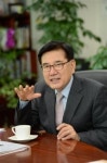 [지역의 미래를 묻다] 유덕열 서울 동대문구청장 “주민 참여형 보듬누리 사업 확대… 복지 사각지대 해소 원년 만들 것”