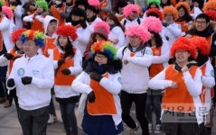 건강 체조로 튼튼한 콩팥 지켜요