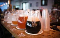 [커버스토리] 밍밍·씁쓸·달달… 맥주 맛도 경기따라가나?