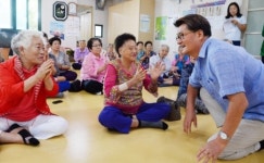 [현장 행정] 발로 뛰고 귀로 듣고… 떴다, 노인고충 해결사