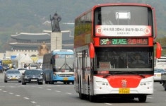 입석 문제 해결할 2층 버스 첫 운행