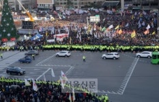 광화문서 ‘소요 문화제’ 민중총궐기 대회…경찰과 시민단체 충돌은?