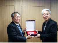 주찬식 서울시의원, 건설교통신기술협회서 공로패
