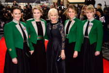 [포토] ‘여군의 미모가 배우 뺨치네’…헬렌 미렌, 시사회 참석