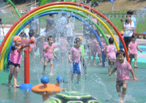 [서울포토] ‘신나는 물놀이’