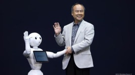 소프트뱅크, ARM 인수…손정의 사장 “인생에서 가장 큰 베팅”