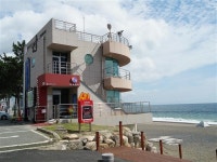 [명인·명물을 찾아서] 몽돌 장단 소리에 흥겹고… 바다에 핀 꽃바위에 설렌다