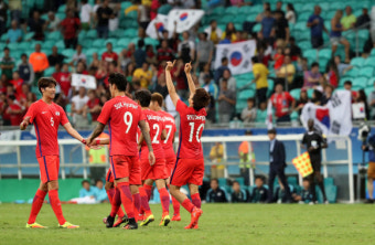 [리우 올림픽 축구] 한국 피지 상대로 8-0 대승…후반에만 7골 ‘C조 선두’