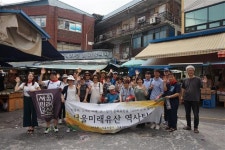 [서울미래유산 역사탐방] 근현대 유통 핵심지 종로5가…111년 패션 1번지 광장시장…상인정신 숨쉬는 방산·중부시장