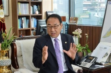 [의정 포커스] “행정타운이 호화청사? 지역 경제 시설”