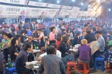 [우리동네 흥겨운 축제] 얇게 썬 울주 한우 석쇠에 구워… 숯향 어우러진 ‘언양의 맛’