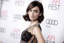 [포토] 릴리 콜린스, 빛나는 인형 미모